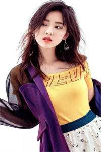 女帝炉鼎三百年，我成了无敌神秦玄柳依依全章节小说