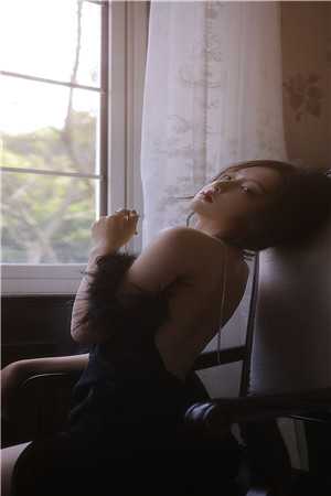 请闺蜜做了千元美甲后她男朋友拔掉了我的指甲陈华晓晓全文