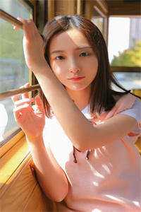 饥荒年，我囤货隔空投喂女帝小说陈辰李凌蔚